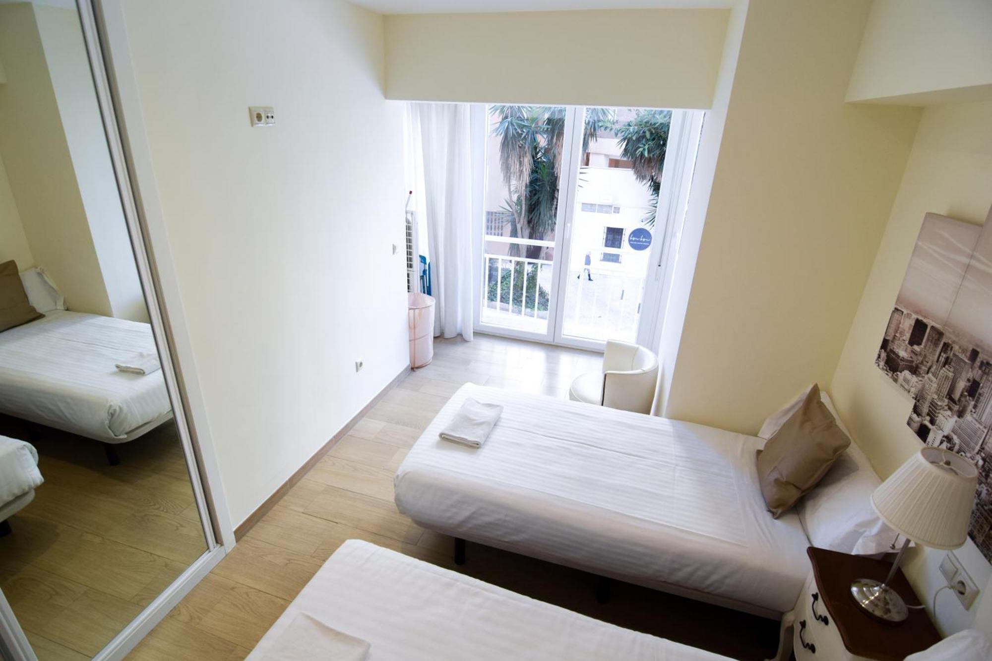 Malagueta Beachside Charm Apartment Malaga Exterior photo